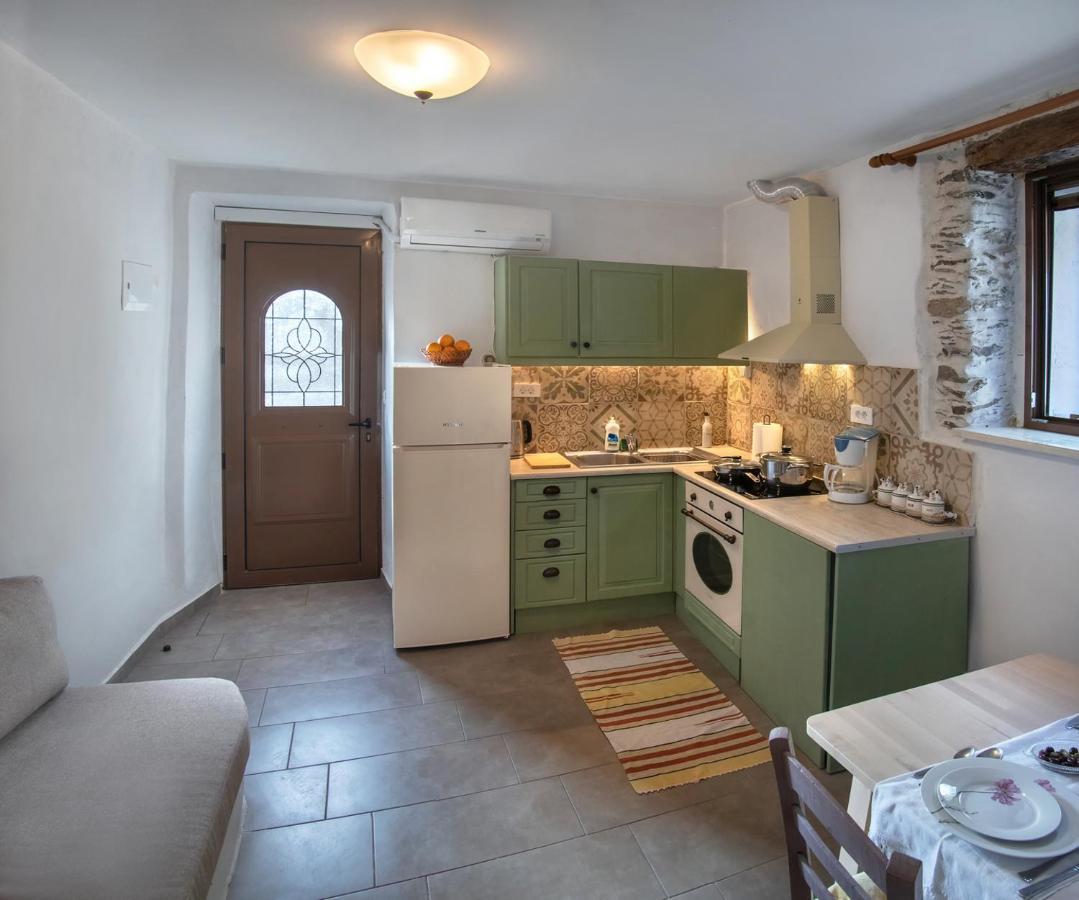 Feneri 3 -Cozy Rustic Apt 20' From Elafonisi Beach Perivolia  ภายนอก รูปภาพ