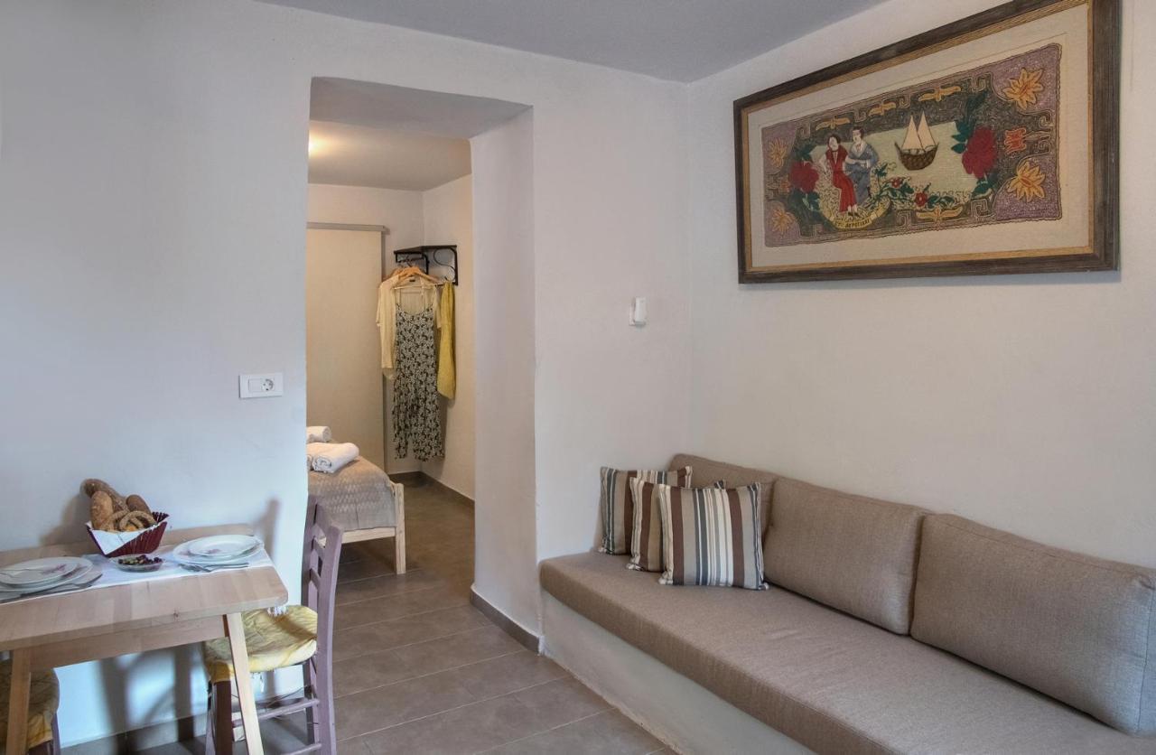 Feneri 3 -Cozy Rustic Apt 20' From Elafonisi Beach Perivolia  ภายนอก รูปภาพ